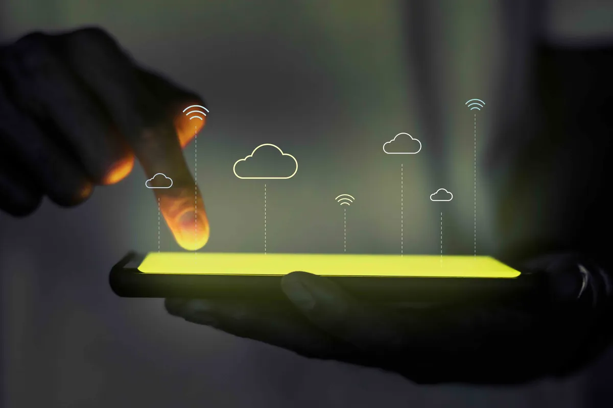 Basic Configuration Server to Avoid Hardcoding in iOS Applications